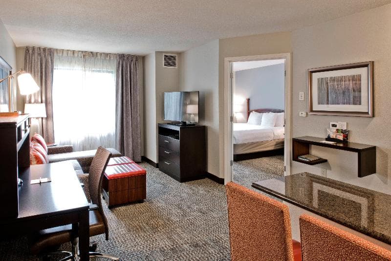 Staybridge Suites Charlotte-Ballantyne 3