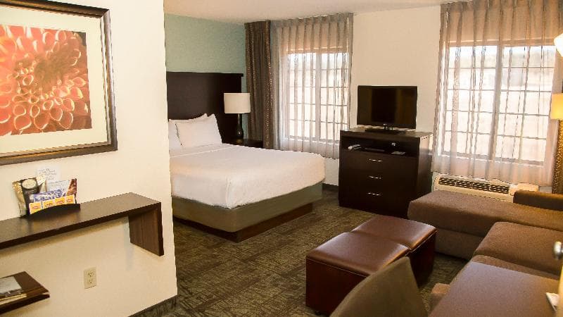Staybridge Suites Colorado Springs North 3