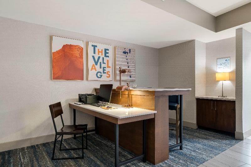 Holiday Inn Express & Suites The Villages 2