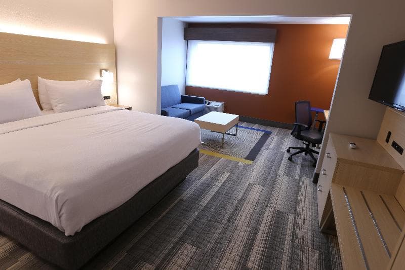 Holiday Inn Biloxi 4