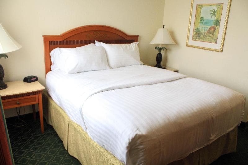Holiday Inn Port St. Lucie 4