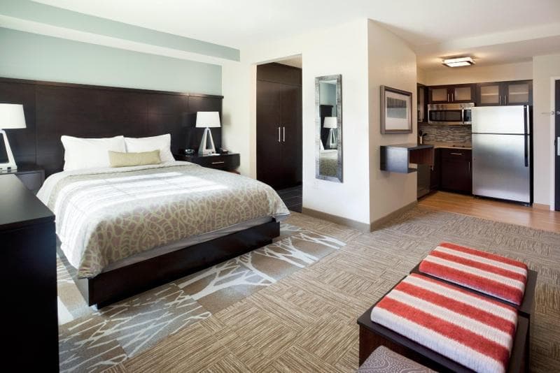 Staybridge Suites Dearborn Mi 4