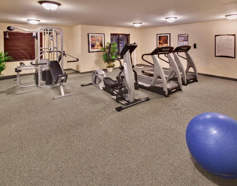 Staybridge Suites Davenport 3