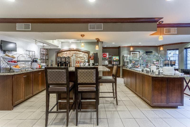 Staybridge Suites Davenport 4