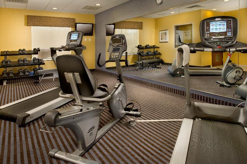 Holiday Inn Express And Suites Uvalde 2