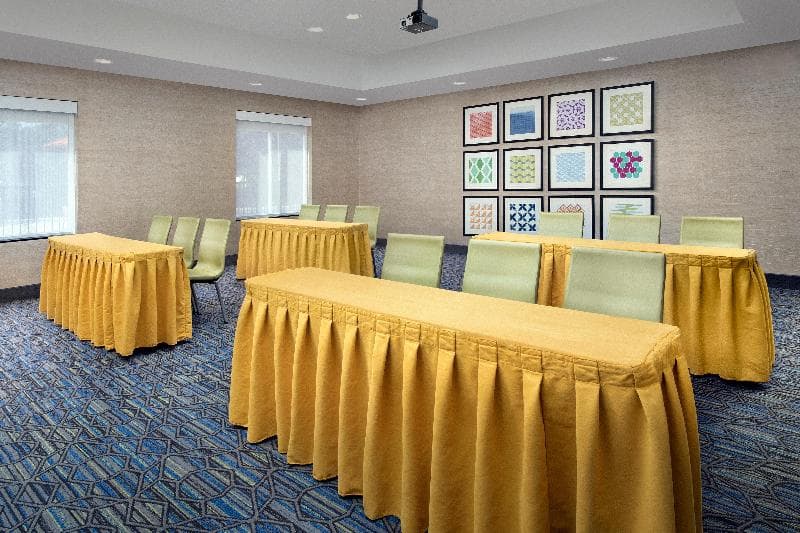 Holiday Inn Express And Suites Uvalde 1