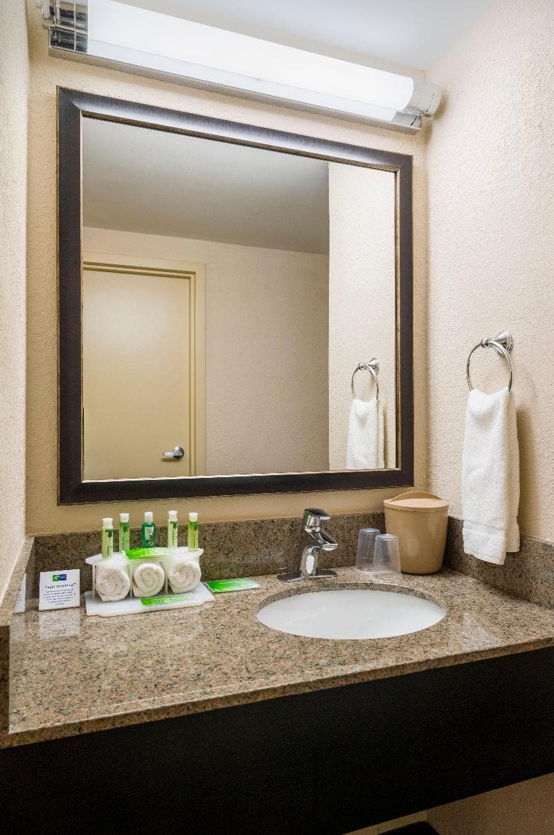 Holiday Inn Express Frazer Malvern photo 1