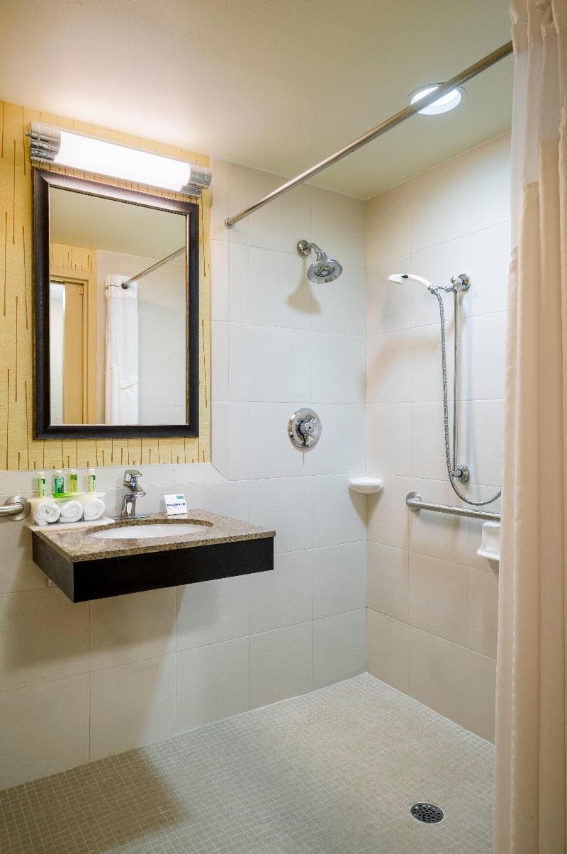 Holiday Inn Express Frazer Malvern 5