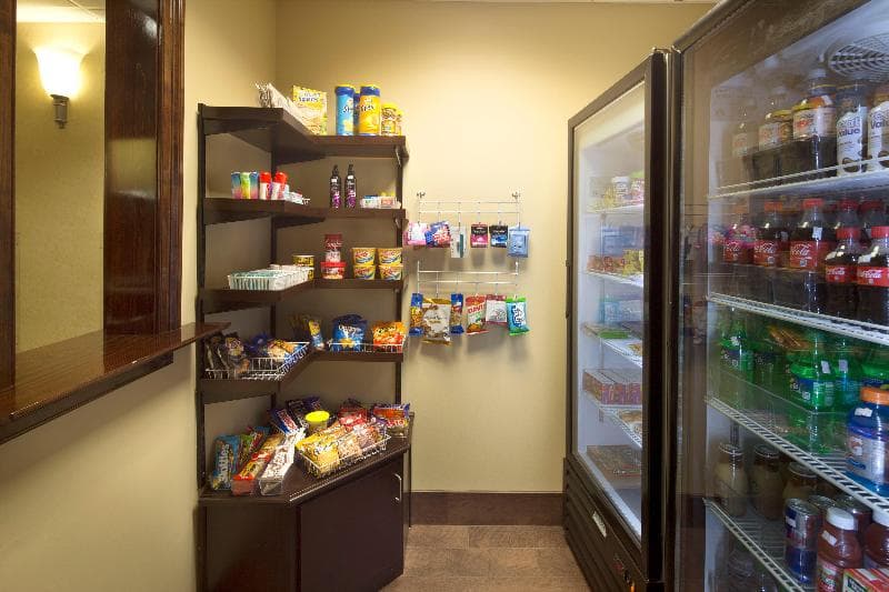 Holiday Inn Express & Suites Gadsden W-Near Attalla 2