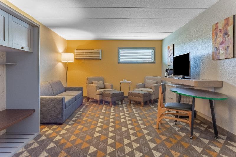 Holiday Inn Rockford I 90Andrt 20 State St 3