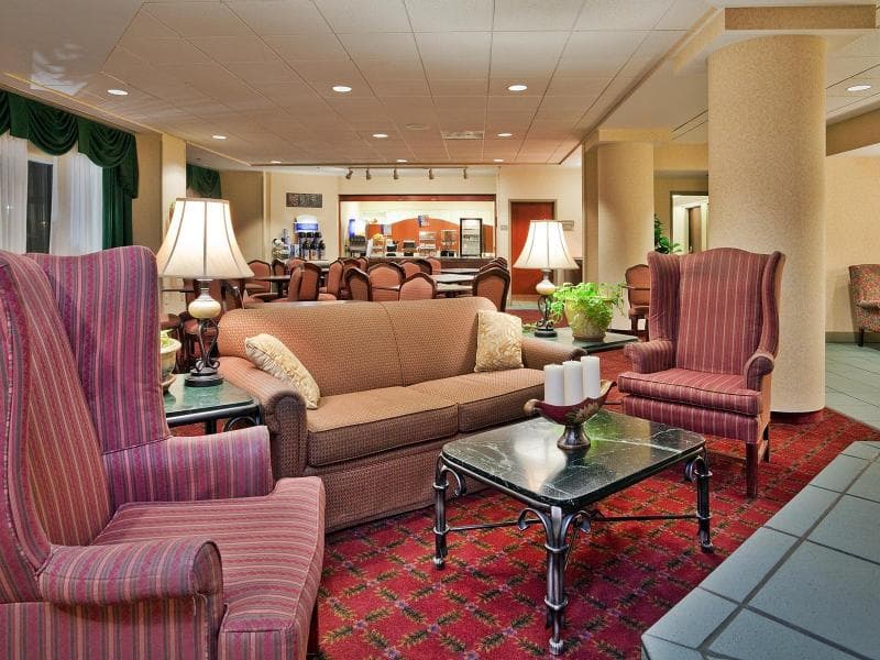Holiday Inn Express Greenville 5