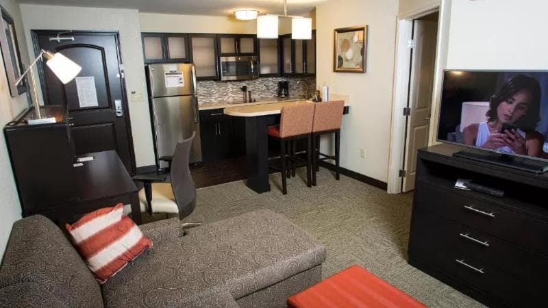 Staybridge Suites Lexington 3