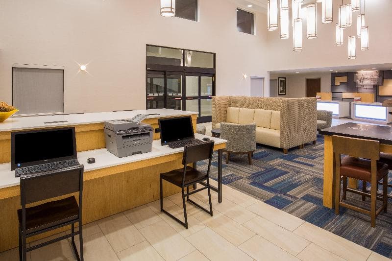 Holiday Inn Express & Suites Pahrump 3