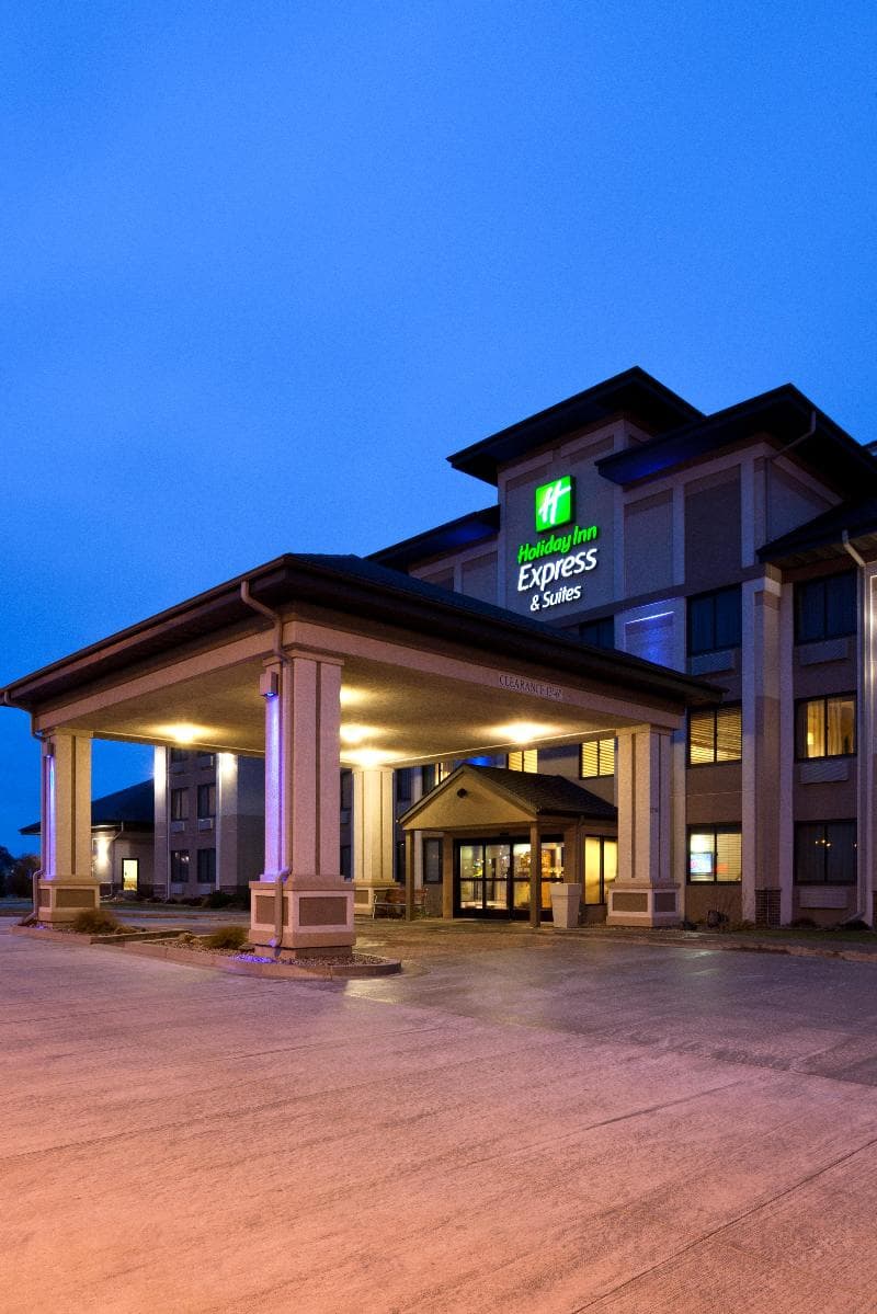 Holiday Inn Express And Suites Worthington 3
