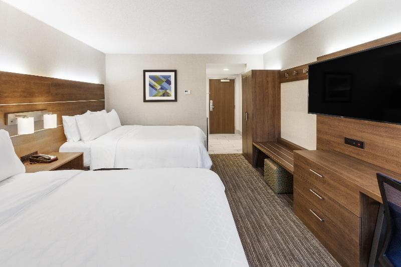 Holiday Inn Express & Suites Providence-Woonsocket 4