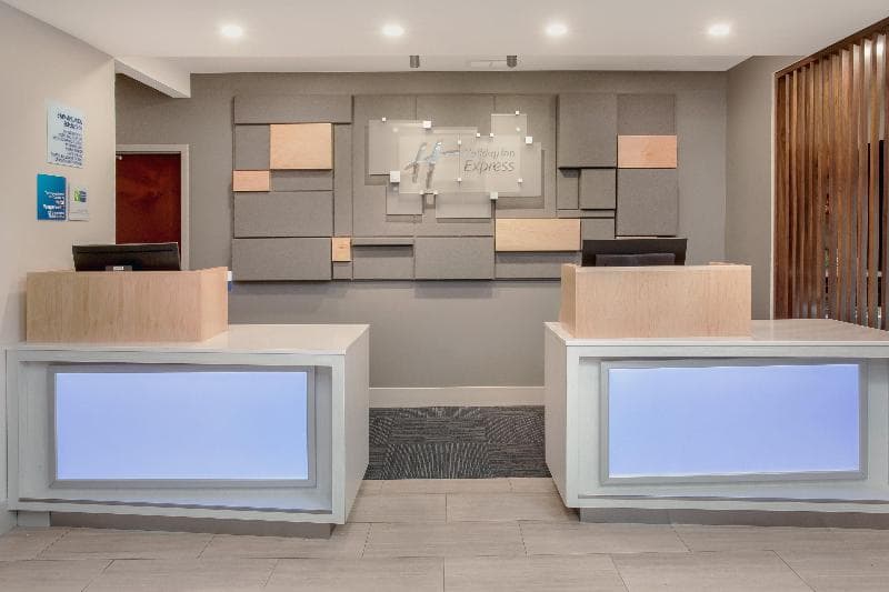 Holiday Inn Express Haskell-Wayne Area 3