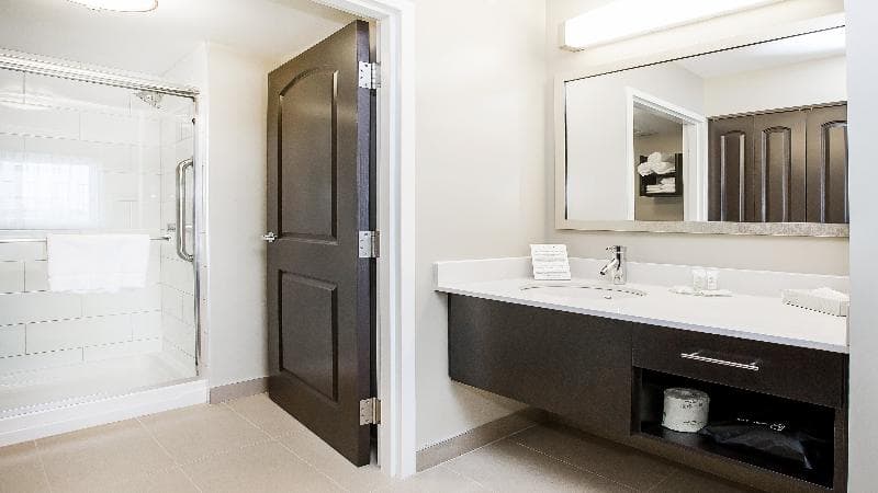 Staybridge Suites West Edmonton photo 1