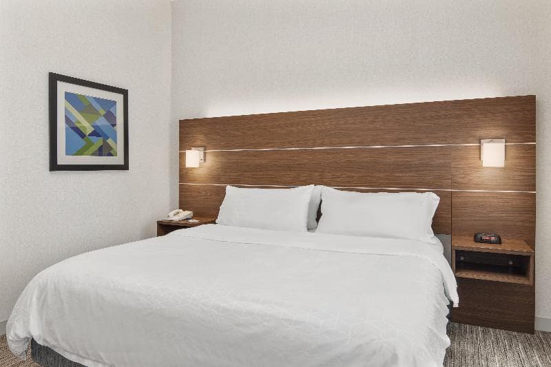 Holiday Inn Express And Suites Sacramento Airport 5