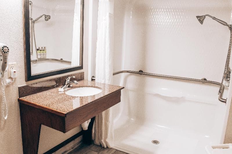 Holiday Inn Express And Suites Weatherford 3