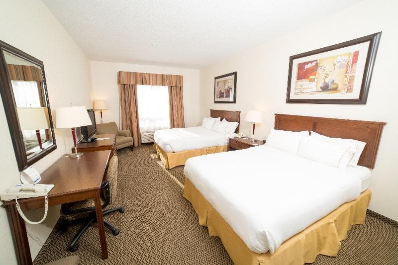 Holiday Inn Express & Suites Drayton Valley 5