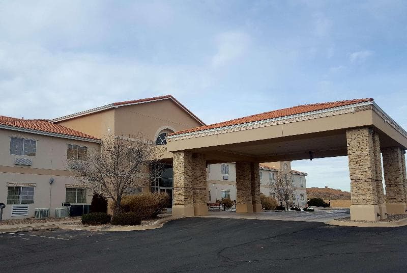 Baymont By Wyndham Belen Nm 3