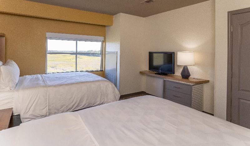 Holiday Inn And Suites Beaufort @ Highway 21 3