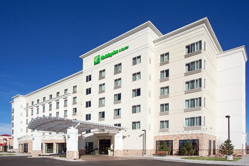 DoubleTree by Hilton Denver International Airport 3