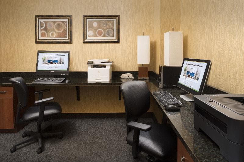 DoubleTree by Hilton Denver International Airport 5
