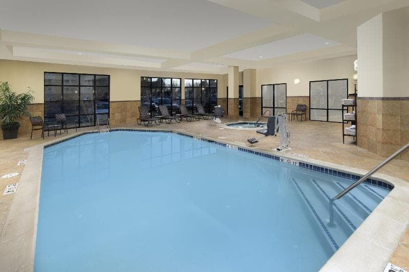 DoubleTree by Hilton Denver International Airport 2