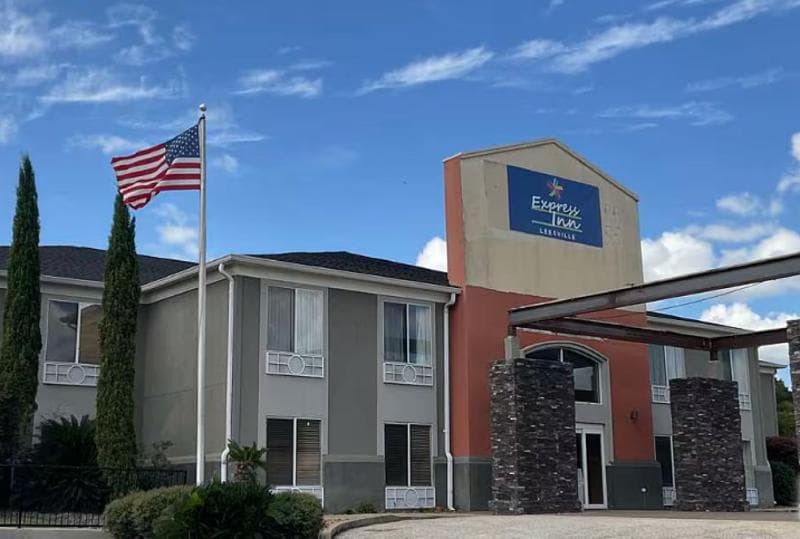 Express Inn Leesville Ft Johnson, SureStay Collection by BW photo 1