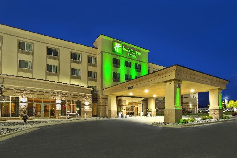 Holiday Inn Hotel & Suites Green Bay Stadium 4