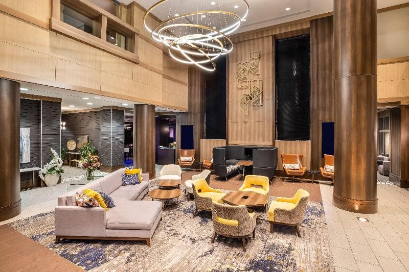 Crowne Plaza Shenandoah 3