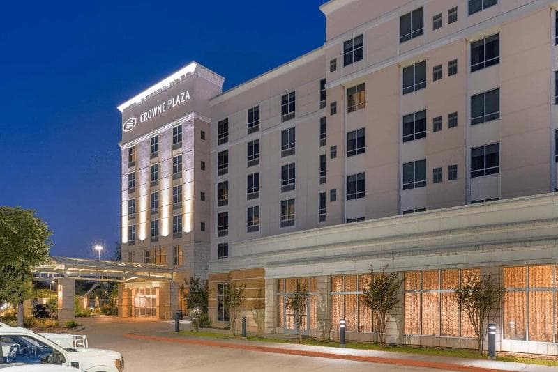 Crowne Plaza Shenandoah 5