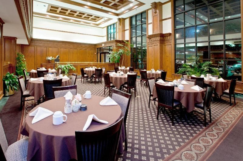 Delta Hotels Huntington Downtown 3