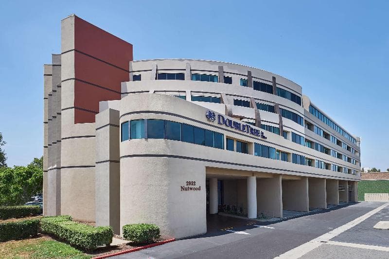 DoubleTree by Hilton Fullerton photo 1