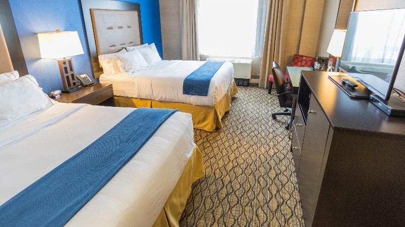 Holiday Inn Express & Suites Thunder Bay 4