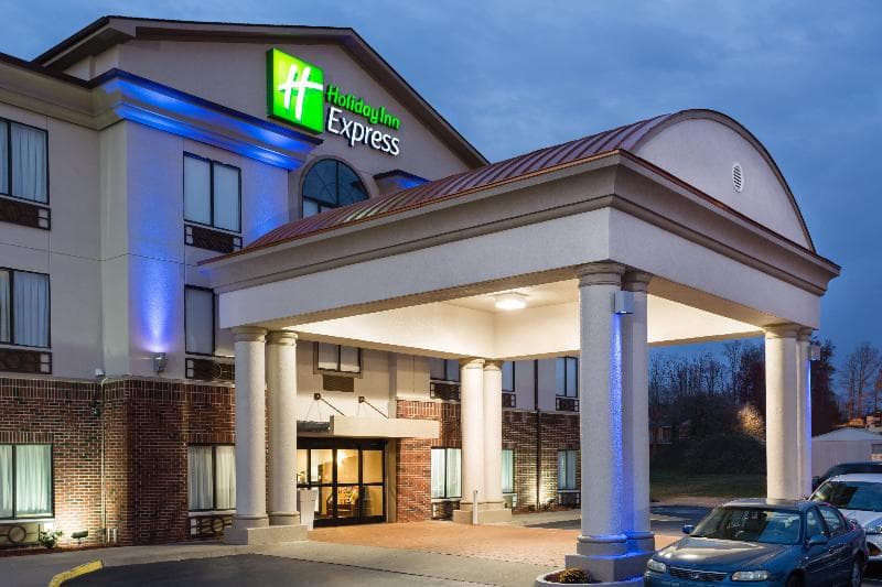 Holiday Inn Express Princeton I 77 2