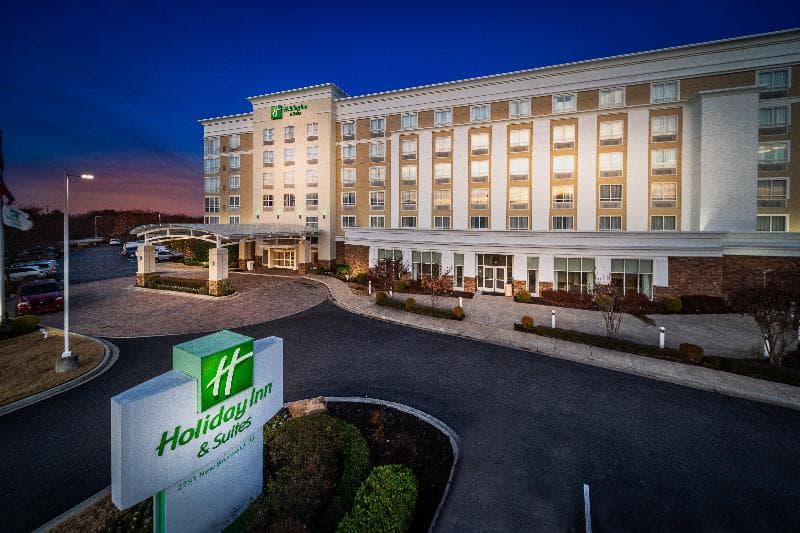Holiday Inn & Suites Memphis - Wolfchase Galleria photo 1