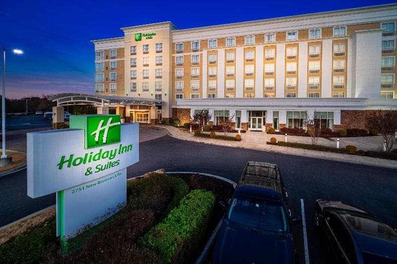 Holiday Inn & Suites Memphis - Wolfchase Galleria 2