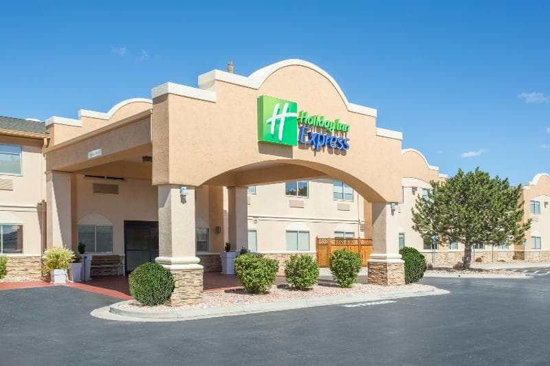 First Choice Inns At The Swell 2