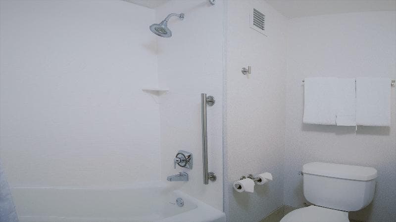 Holiday Inn Express San Antonio Airport 2
