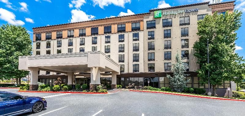 Holiday Inn Express Atlanta Galleria Ballpark Area photo 1