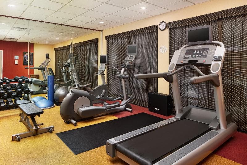Holiday Inn Express Tifton 2