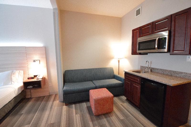 Holiday Inn Express Toledo Oregon 5