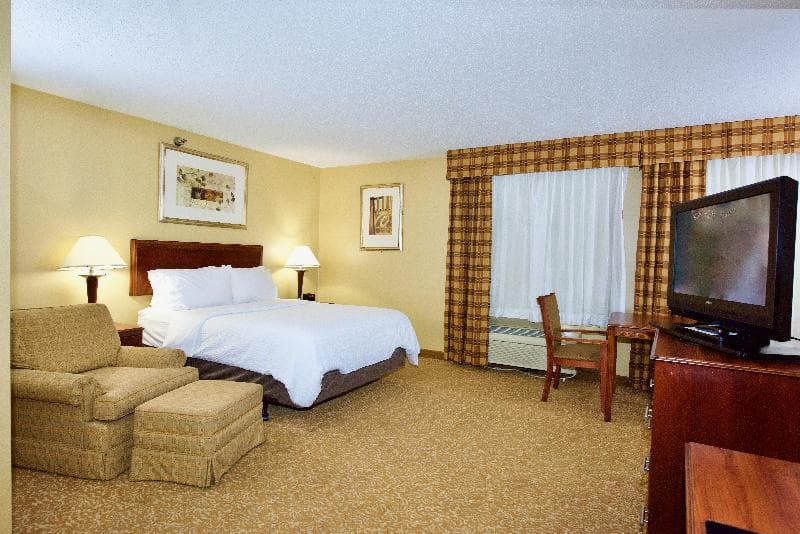 Holiday Inn Express And Suites St. Louis West Fent 5