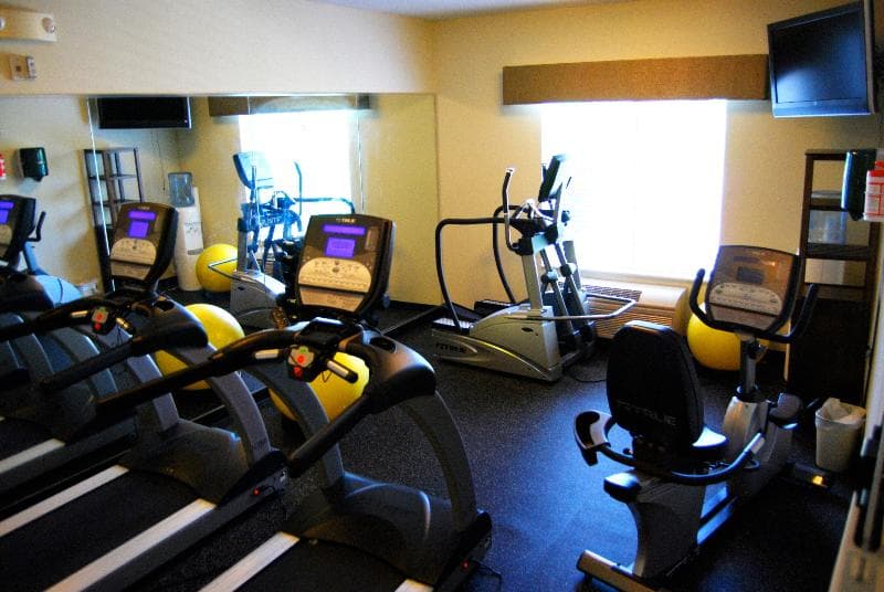 Holiday Inn Express And Suites Superior 2