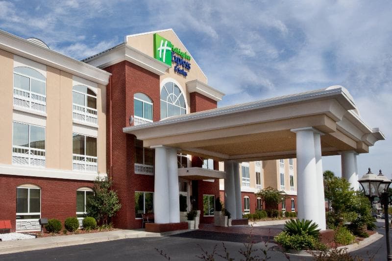 Holiday Inn Express And Suites Sumter 2