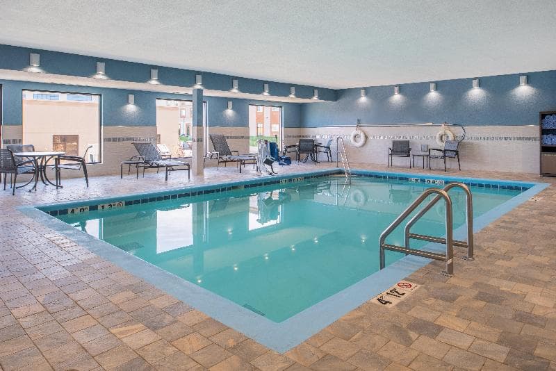 Holiday Inn Express And Suites Bismarck 5
