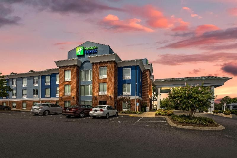 Holiday Inn Express White House 4