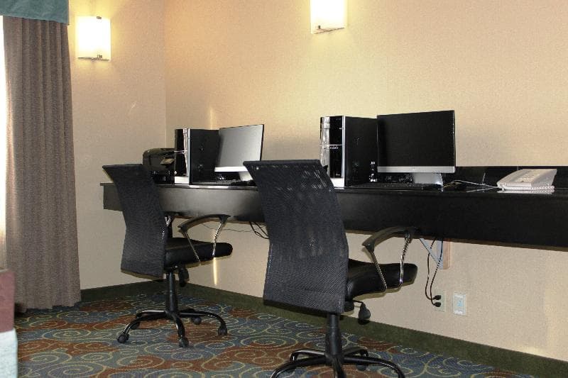Holiday Inn Express Yorkton East 3